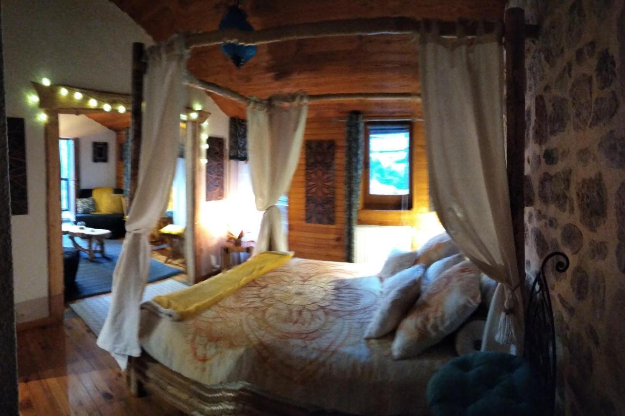 Au Fil De L Ance Bed and Breakfast Beauzac Eksteriør billede